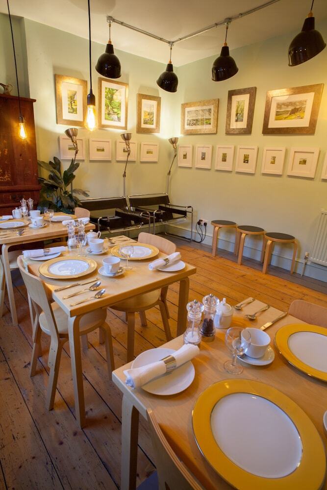 Hill View House Bed & Breakfast
