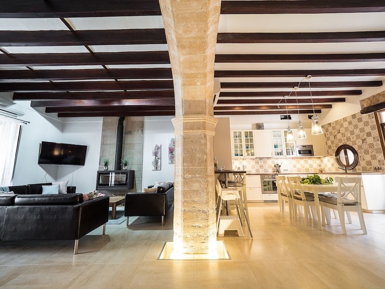 Apartamentos Cas Mercader By Alquilair