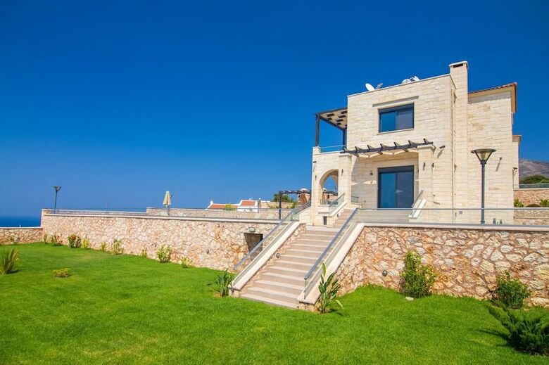 Philoxenia Luxury Stone Villa
