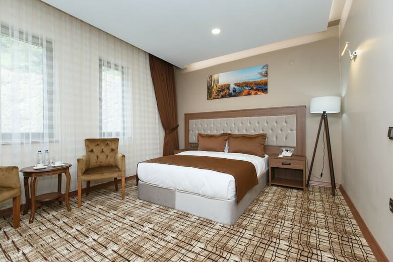 Grand Mela Hotel
