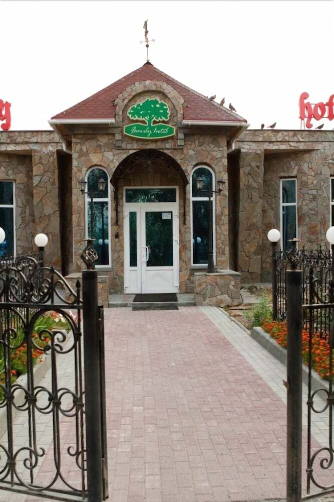 Family Hotel