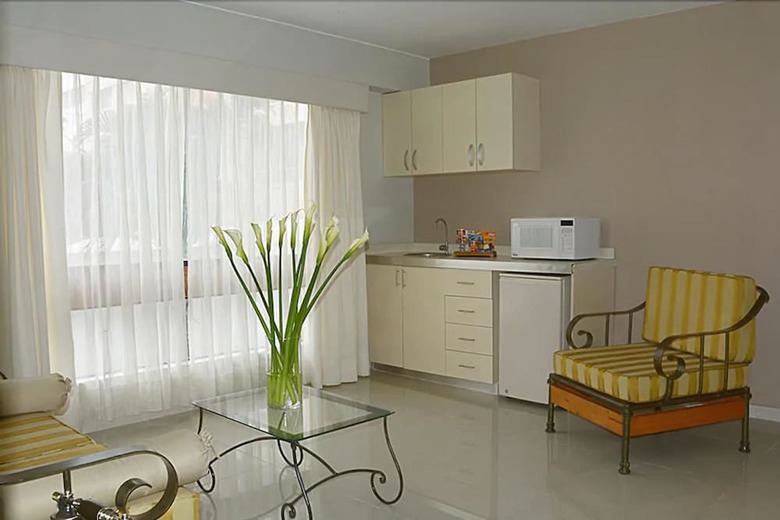 Suites Antique Apart Hotel