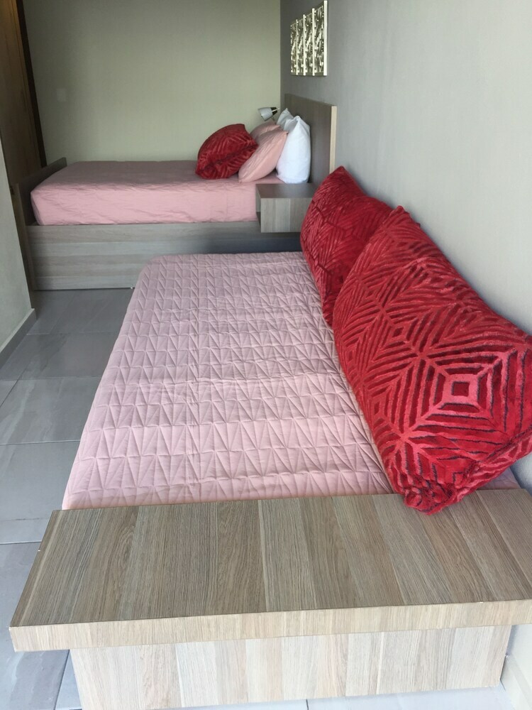 Luxury Apartments For 7 & 8 Guests