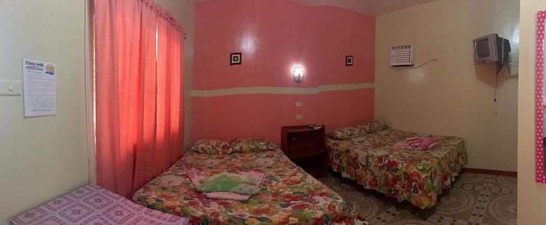 Hotel White Beach Lodge & Restaurant