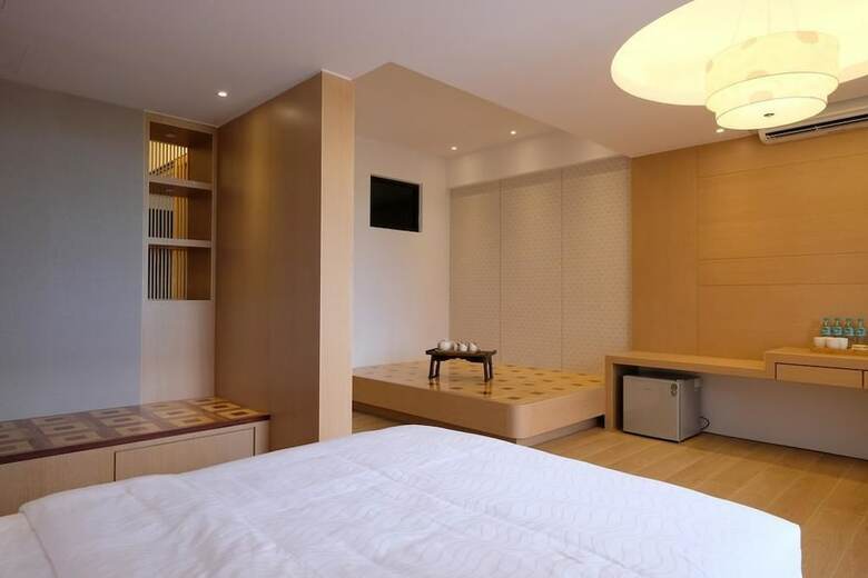 Hotel Iliving B&B