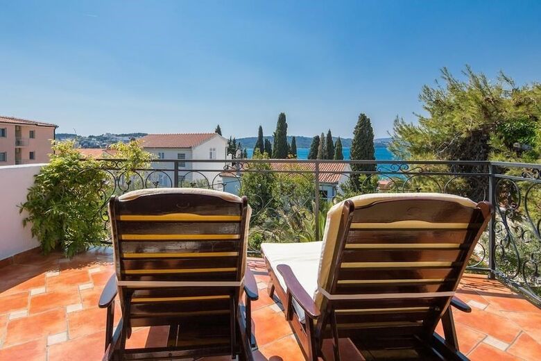 Apartamentos Villa Emerald