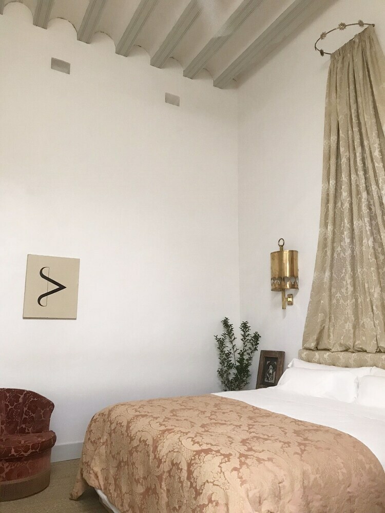 Apartamentos En C�diz Casa Gale�n