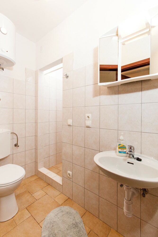 Apartments Klari? Jesenice