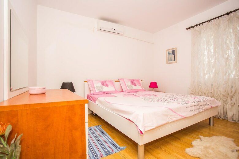 Apartments Ante Orebic