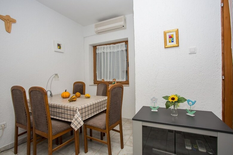 Apartments Sla?o / Two Bedrooms A1