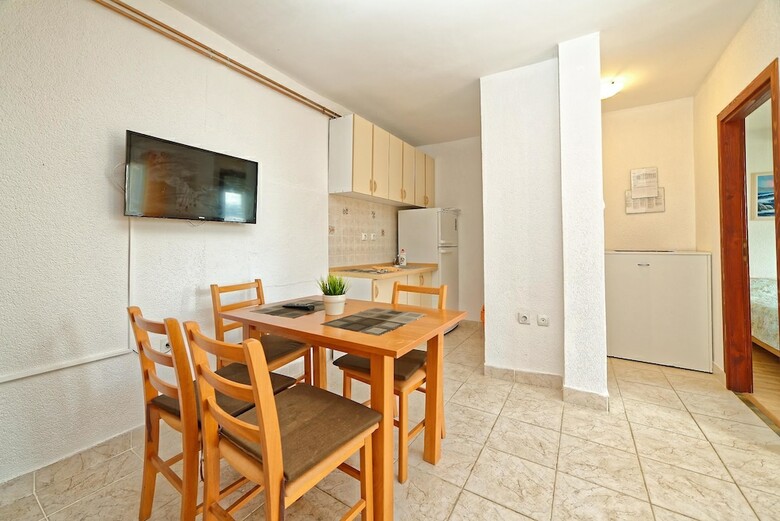 Apartments Vedrana