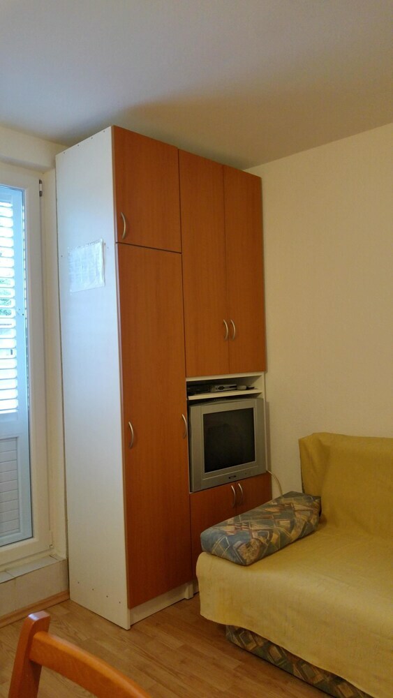 Apartments Vedrana