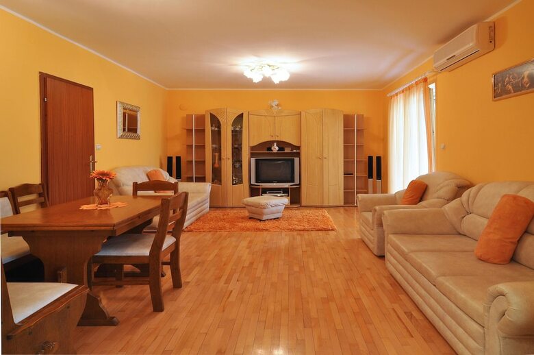 Apartments Tojcic Zen & Sun