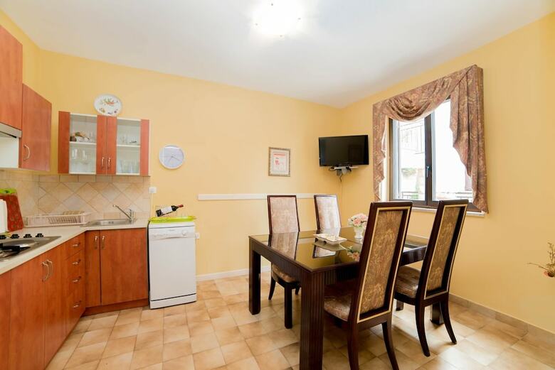 Apartments Marina Ard