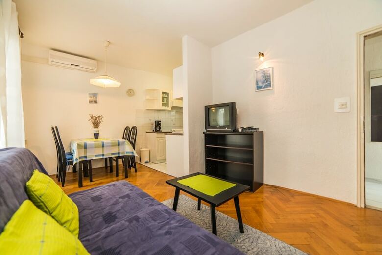 Rooms And Apartments Sabina