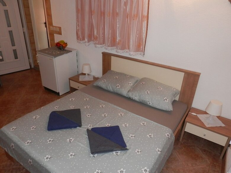 Aparthotel Guest House Tiho