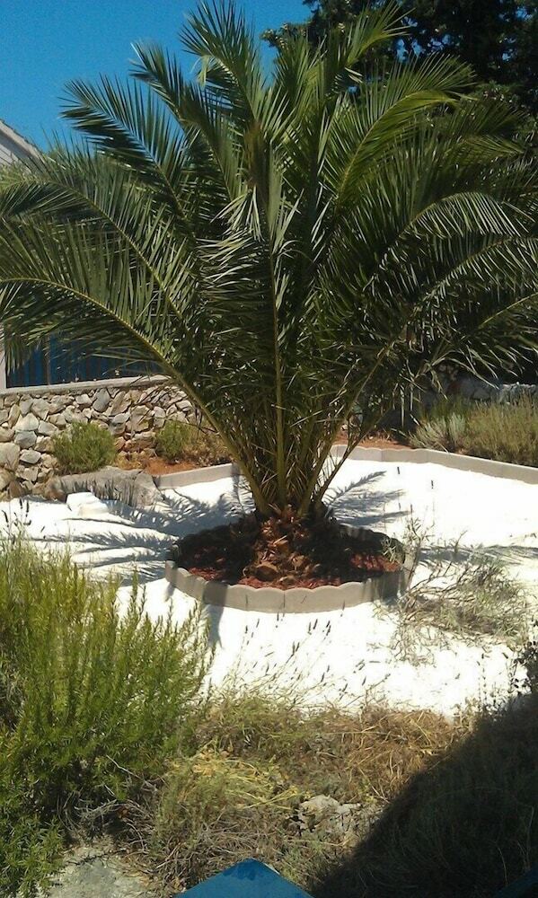Aparthotel Guest House Tiho