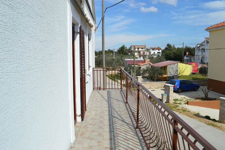 Apartments Ivica Pakostane