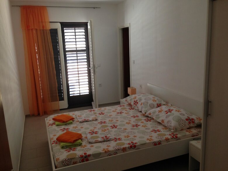 Apartments Mira Lun