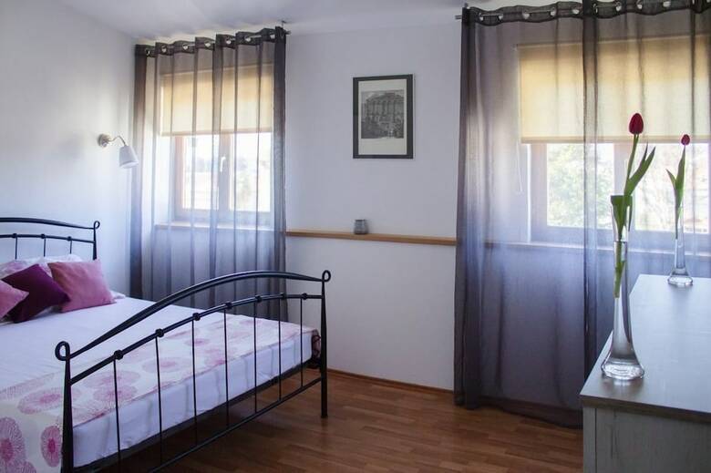 Apartments Ivo 1728