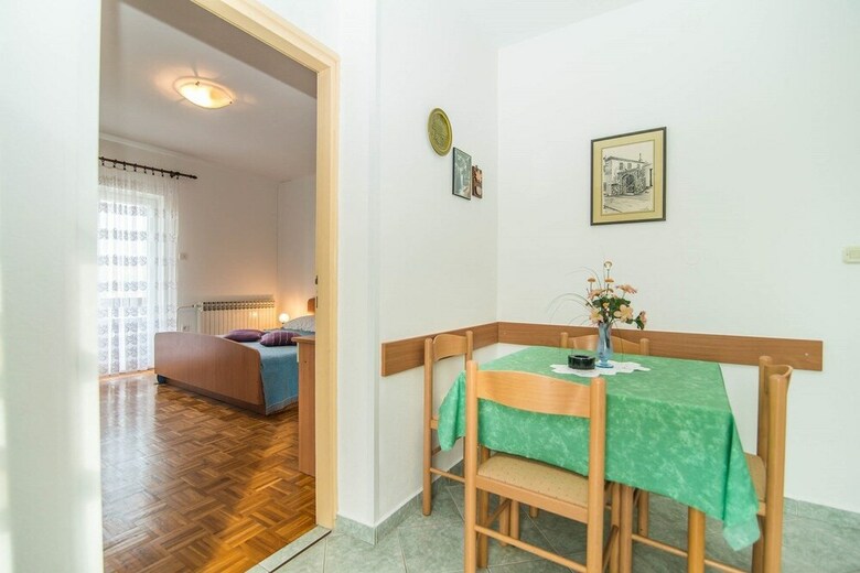 Apartments Valenti? 1304 Pag