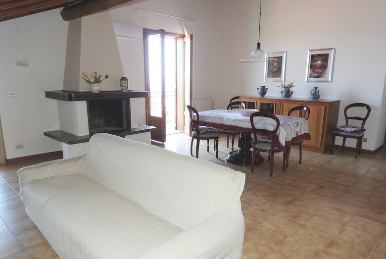 Apartamento Mansarda Sul Mare Dei Ciclopi