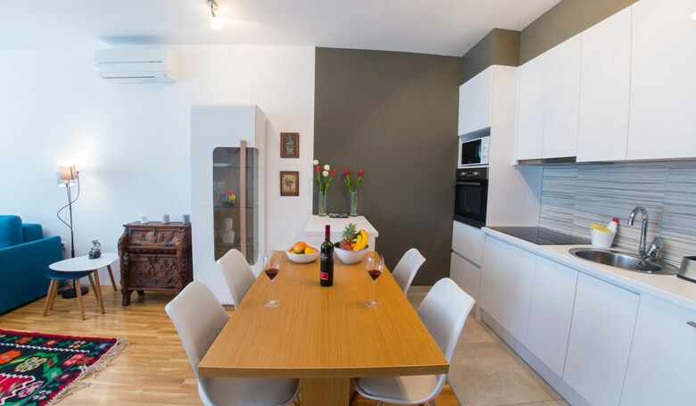 Her Apartment