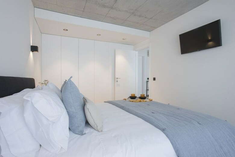 Liiiving In Gaia - Beach Seaside Apartment
