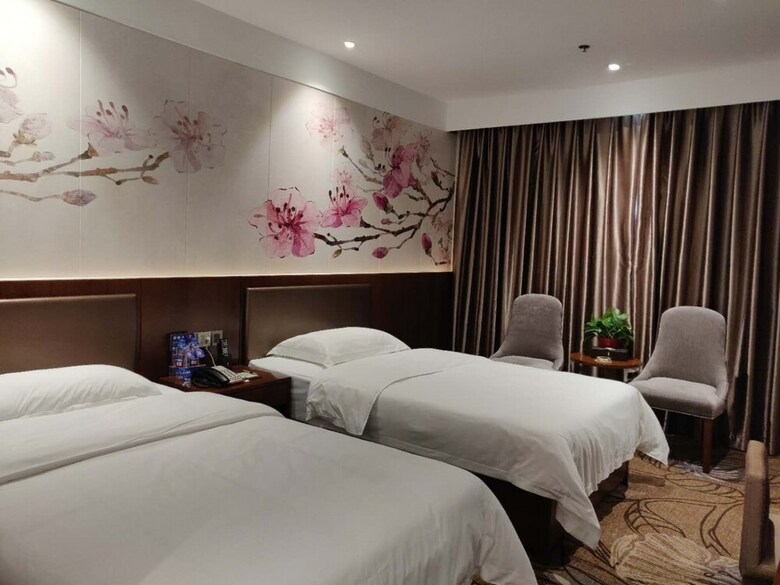Park Lane Hotel