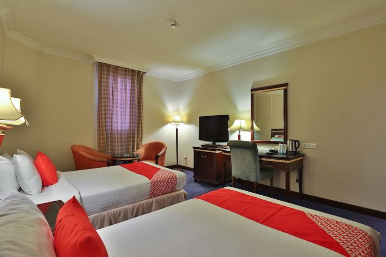 Capital O 237 Andalusia Hotel