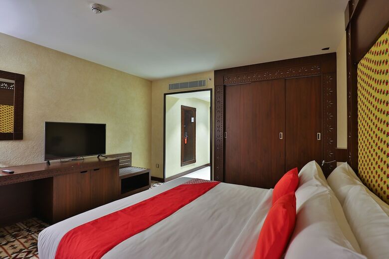 Capital O 237 Andalusia Hotel