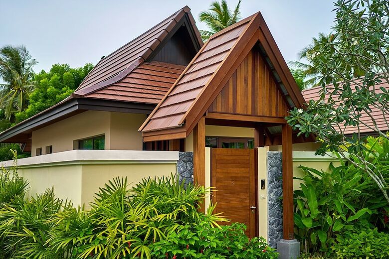 Hotel Khanom Beach Resort & Spa