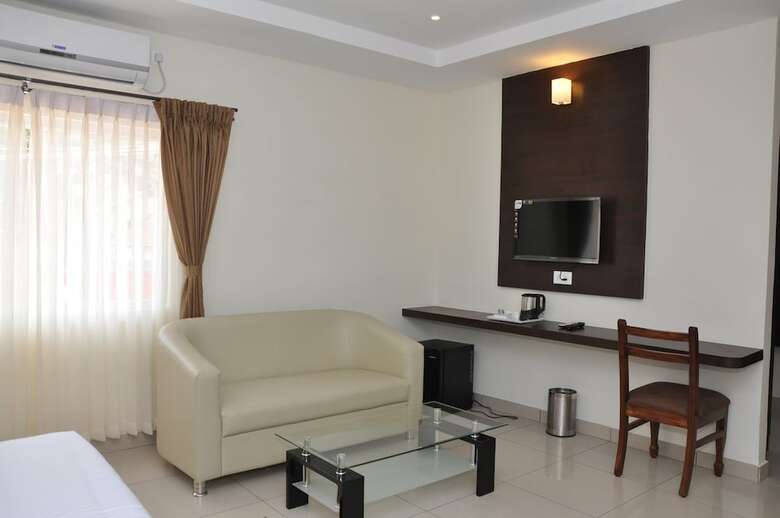 Hotel Golden Castle