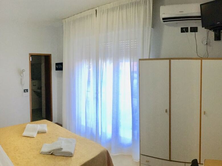 Hotel New Lucciola Riccione
