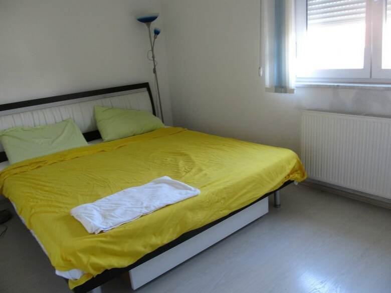 Apartment Flach