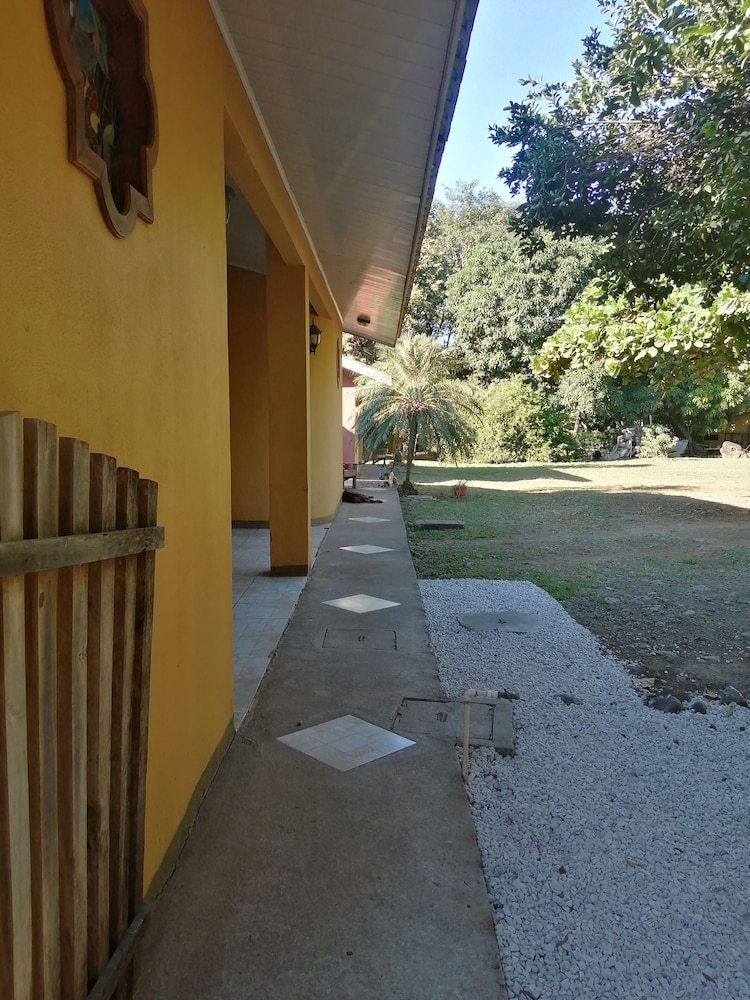 Las Quintas Monkey Lookout & Rural House