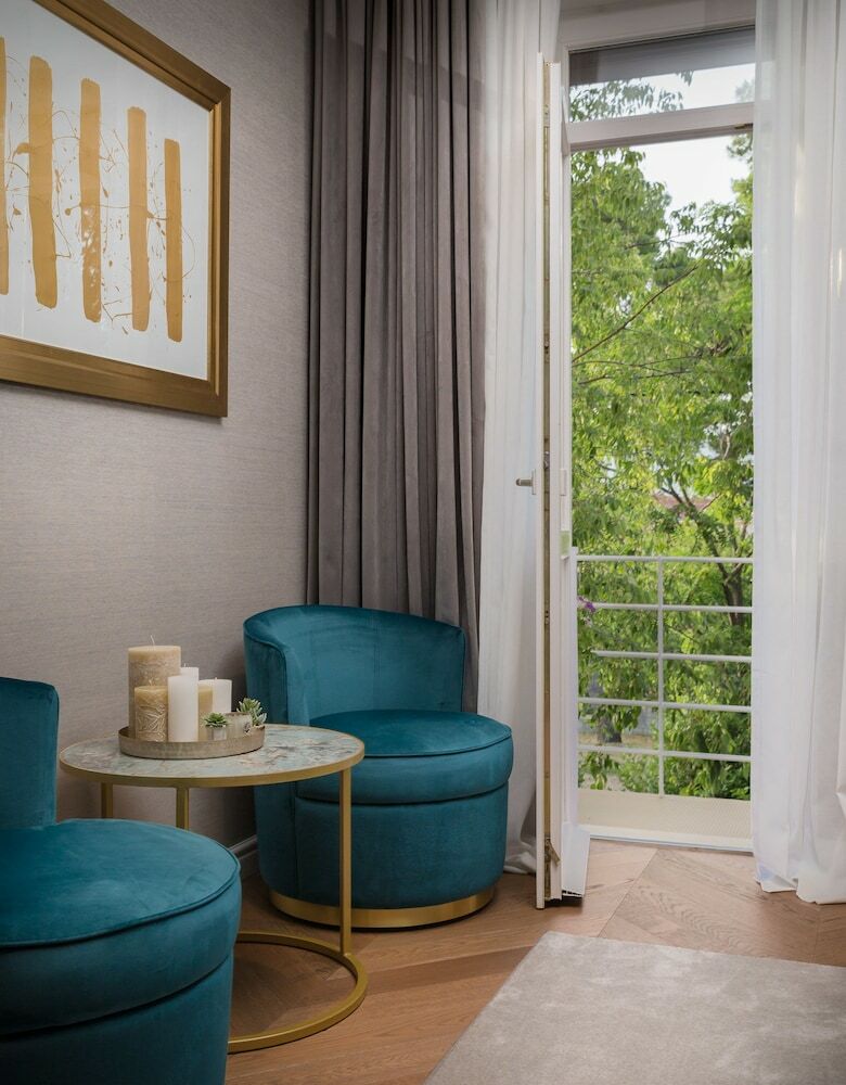 Bed & Breakfast Five Elements Luxury Rooms