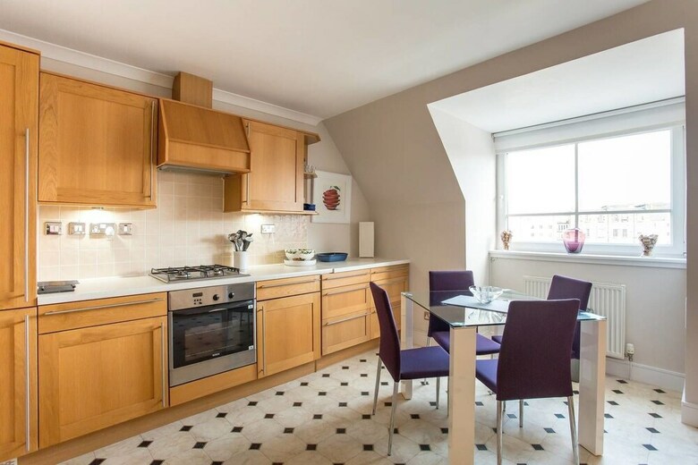 Apartamentos City Centre 3bed/3bath With Parking & Elevator!