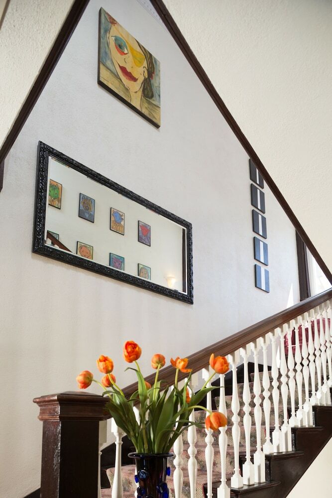 Bed & Breakfast Atlantean Cottage