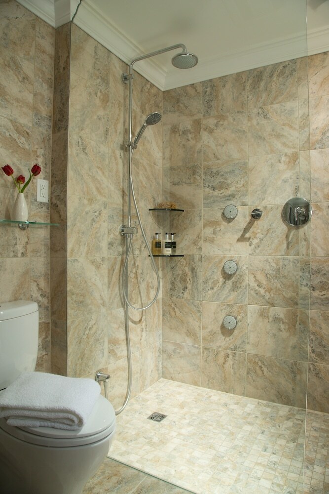 Bed & Breakfast Atlantean Cottage