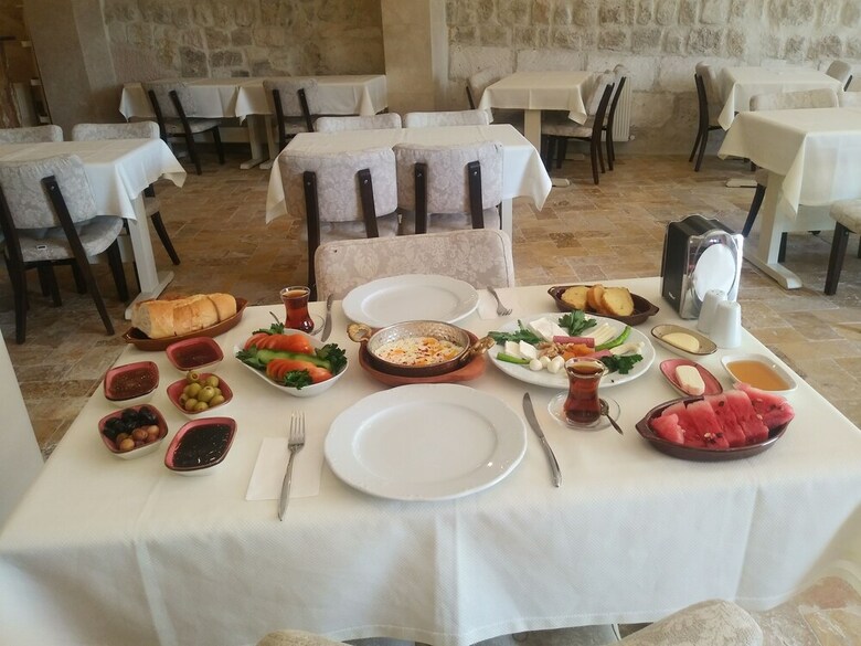 Crassus Cave Hotel