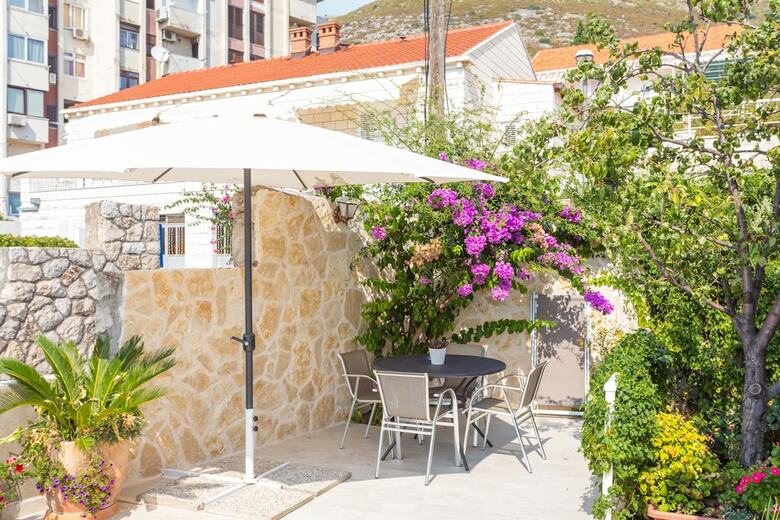 Hotel Guesthouse S&l