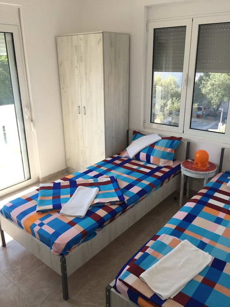 Sea Star Apartments