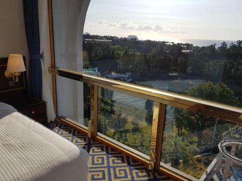 Goldone Hotel & Suites