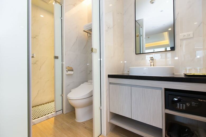 F Hotel Luzhou Taipei