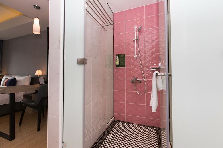 F Hotel Luzhou Taipei