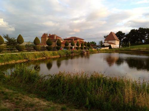 Bed & Breakfast Manoir De Malfarat