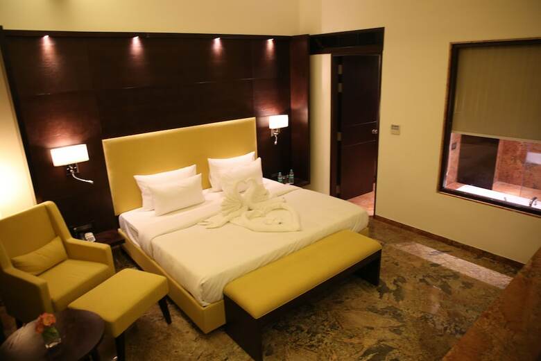 Hotel Hariyali Resort