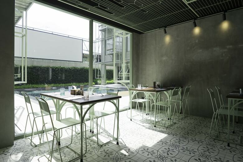Samsen Street Hotel