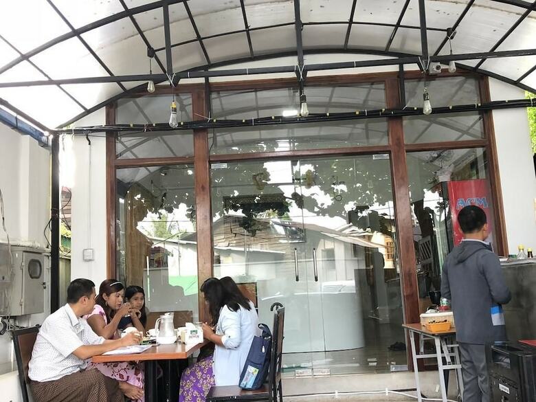 Hostal The Lodge Yangon Poshtel - Hostel